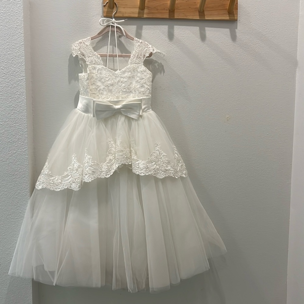 Girl dress 4-5